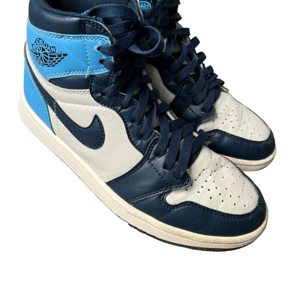 Nike Air Jordan 1 Retro High OG “UNC” Size 8 - Picture 6 of 15